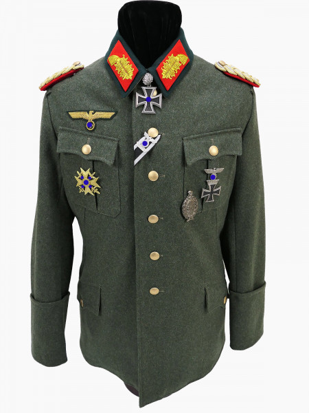 Wehrmacht M36 Uniform Feldbluse General Gr.50 mit Ritterkreuz u. Spanienkreuz voll effektiert