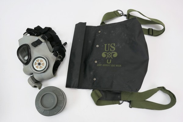 US ARMY Assault Rubber Mask bag + Original Gasmaske M9C14 Korea
