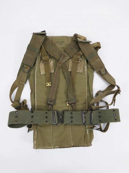 #B US ARMY Set Bazooka Bag suspenders Belt System / Tasche für 3 Panzer Abwehr Raketen Munition