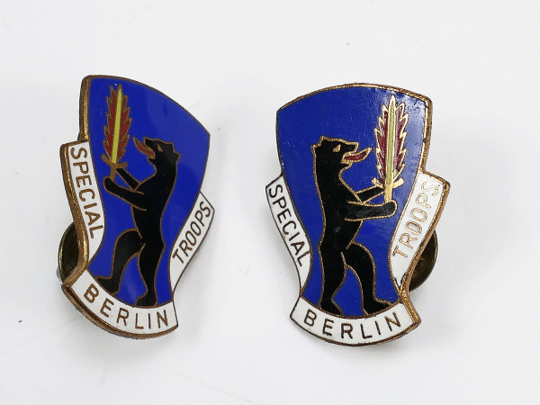 1x PAAR US Military SPECIAL TROOPS BERLIN Brigade Pin Clutchback Crest Medal Badge Abzeichen