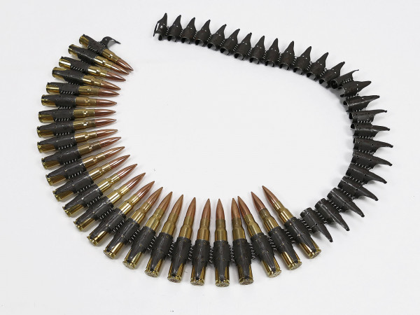 1x Patronengurt / Munitionsgurt 8x57 mit 25x Deko Patronen auf MG Gurt