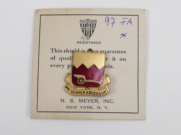 US WW2 Military Unit Crests Insignia 30th Field Artillery Battailon DUI Pin Medal Badge Abzeichen