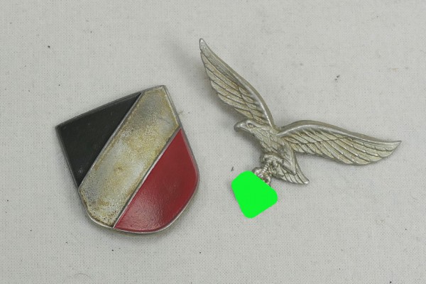 Wehrmacht 2x Helmabzeichen Tropenhelm Luftwaffe LW