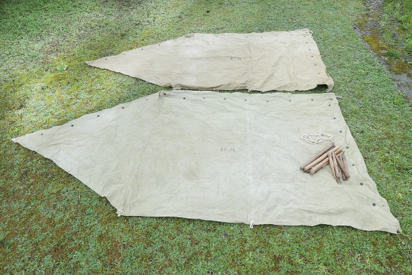#7 US Zelt 2x Zeltbahn shelter Zeltplane tent half + 2x Stangen 7x Holzpflöcke - Zweimannzelt