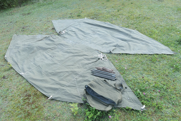 #4 TYP US WW2 Zelt 2x Zeltbahn shelter Zeltplane tent half + Stangen und Holzpflöcke - Zweimannzelt