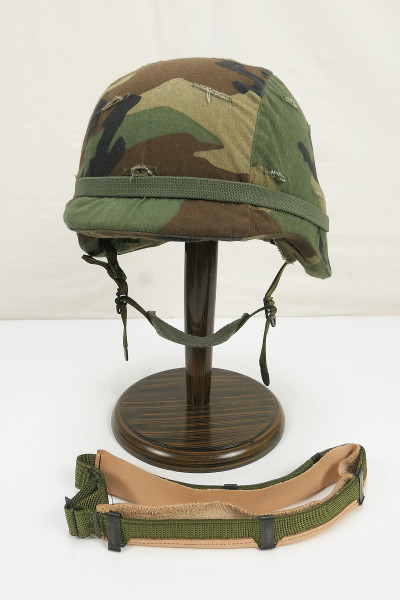 #K Nato PASG Paratrooper Gefechtshelm Combat Helm Gr.M mit US Woodland Helmbezug