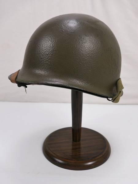 US ARMY WW2 M1 Swivel Bale Front Seam Helmet Stahlhelm mit U.S. Capac Liner