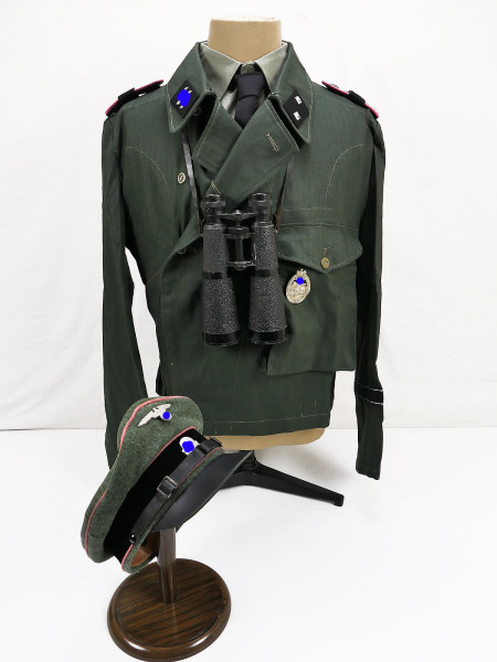 Waffen SS Uniform Sturmgeschützjacke Drillich Sturmgeschütz LAH Leibstandarte mit Schirmmütze
