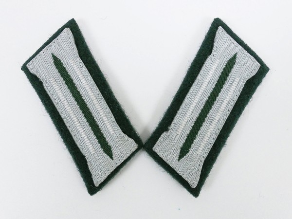 Wehrmacht Infanterie / Heer Kragenspiegel Mannschaften auf M36 Unterlage Feldbluse