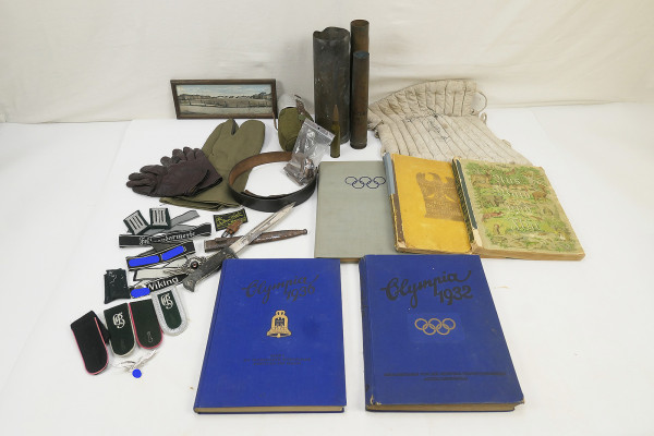 Militaria Konvolut - Sammelhefte Olympia - Bajonett Feldflasche Effekten Wehrmacht