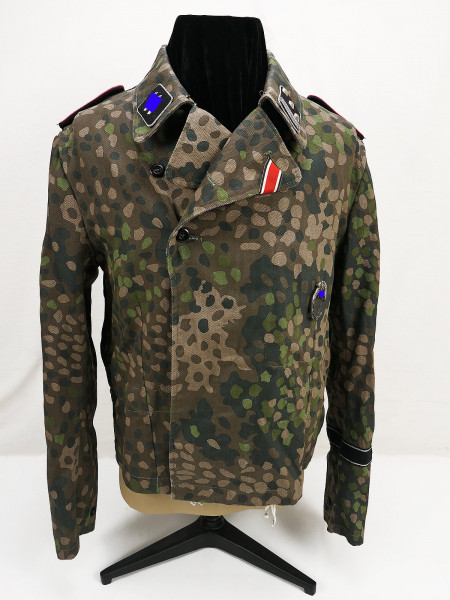 Waffen SS Erbsentarn Panzerjacke Hauptsturmführer LAH Leibstandarte Tarnjacke Uniform