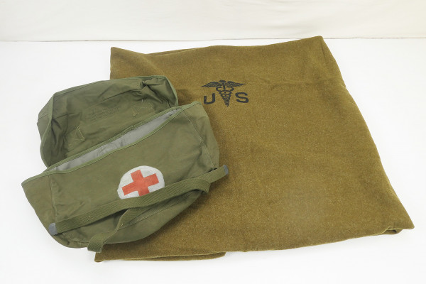 #2 US Sanitäter Pack Field Cargo M-1945 Tasche + Wool virgin Blanket Aesculab Decke Red Cross