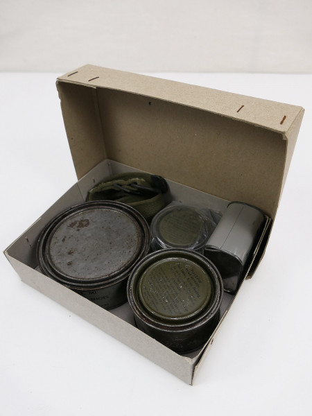 US Army G.I. Personal Stuff Vintage Poison Wood Alcohol insective powder ....Dosen