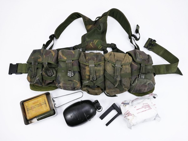 British Army DPM PLCE Chest Rig Tactical Weste Woodland Vest + pouches + Kocher + Wasserflasche