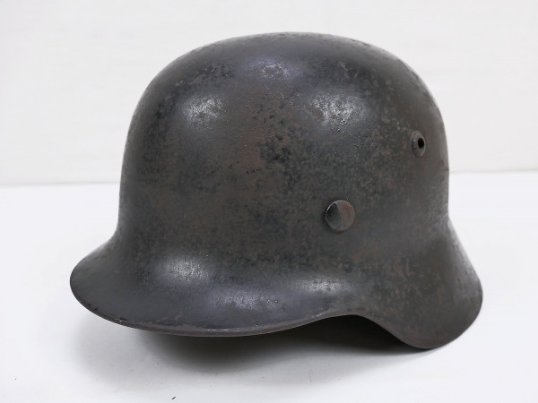 Wehrmacht Stahlhelm M35 ET64 mit Helmfutter und Kinnriemen aus Museum